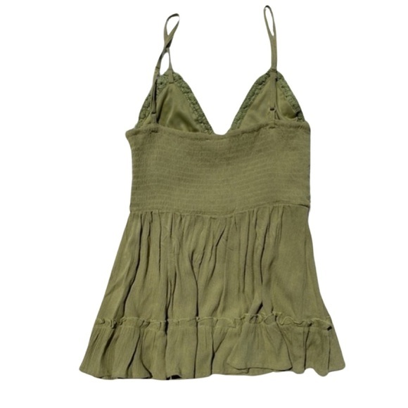 HP🔥NWT HP Green Crochet Top - Boho Chic Must-Have for Festivals! 🎶 - Picture 2 of 6